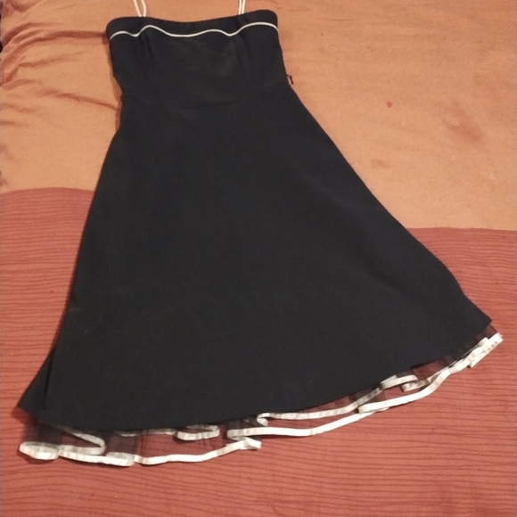 🌟Vintage/Y2K🪩LITTLE BLACK DRESS🌟 - Picture 2 of 5